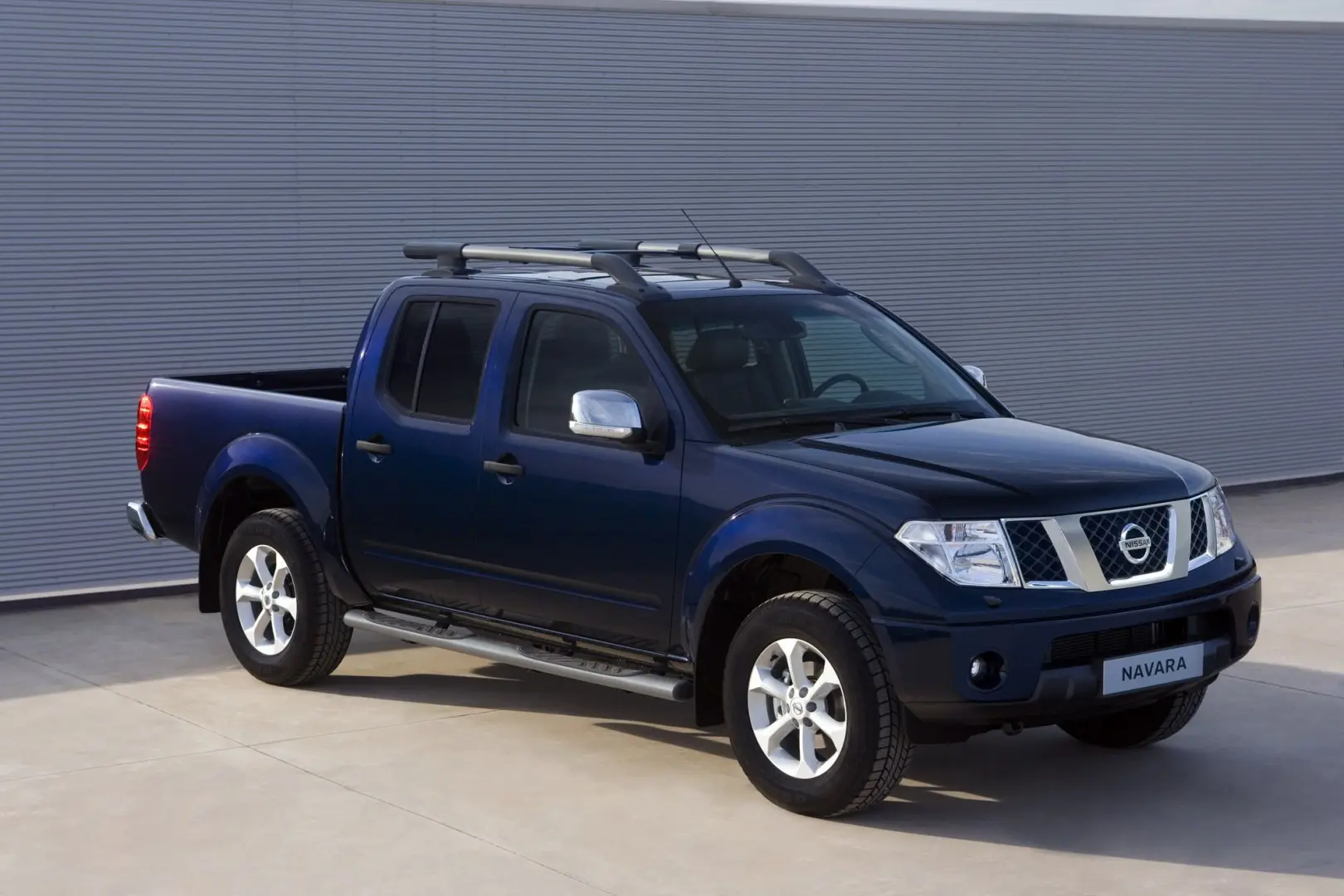 Nissan Navara Navara 2.5 D 4x4 Uzun Kasa SE 2