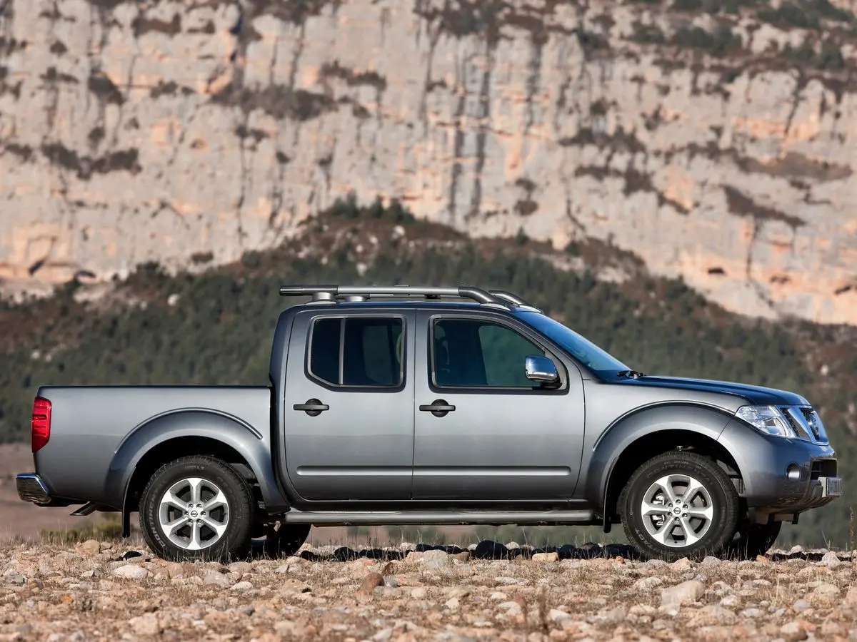 Nissan Navara Navara 2.5 D 4x4 SE 1