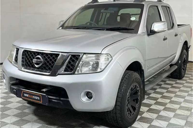 Nissan Navara Navara 3.0 TDI 4x4 Uzun Kasa LE 4