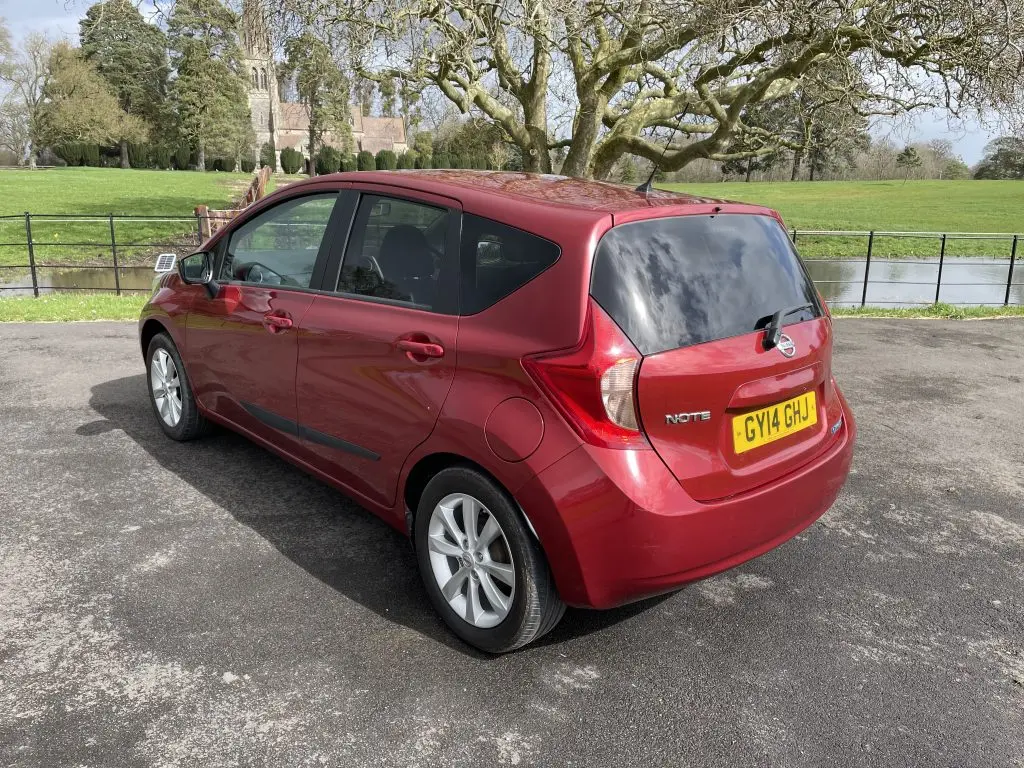 Nissan Note Note 1.2 Tekna 6