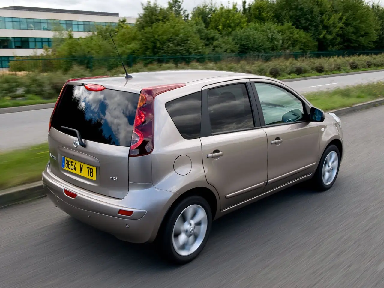 Nissan Note Note 1.4 Tekna 3