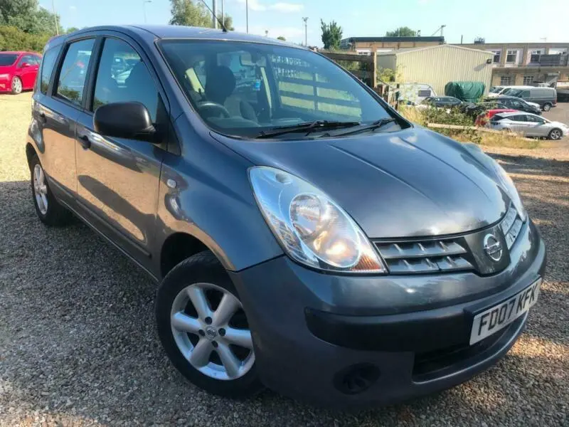 Nissan Note Note 1.5 DCI Visia 6