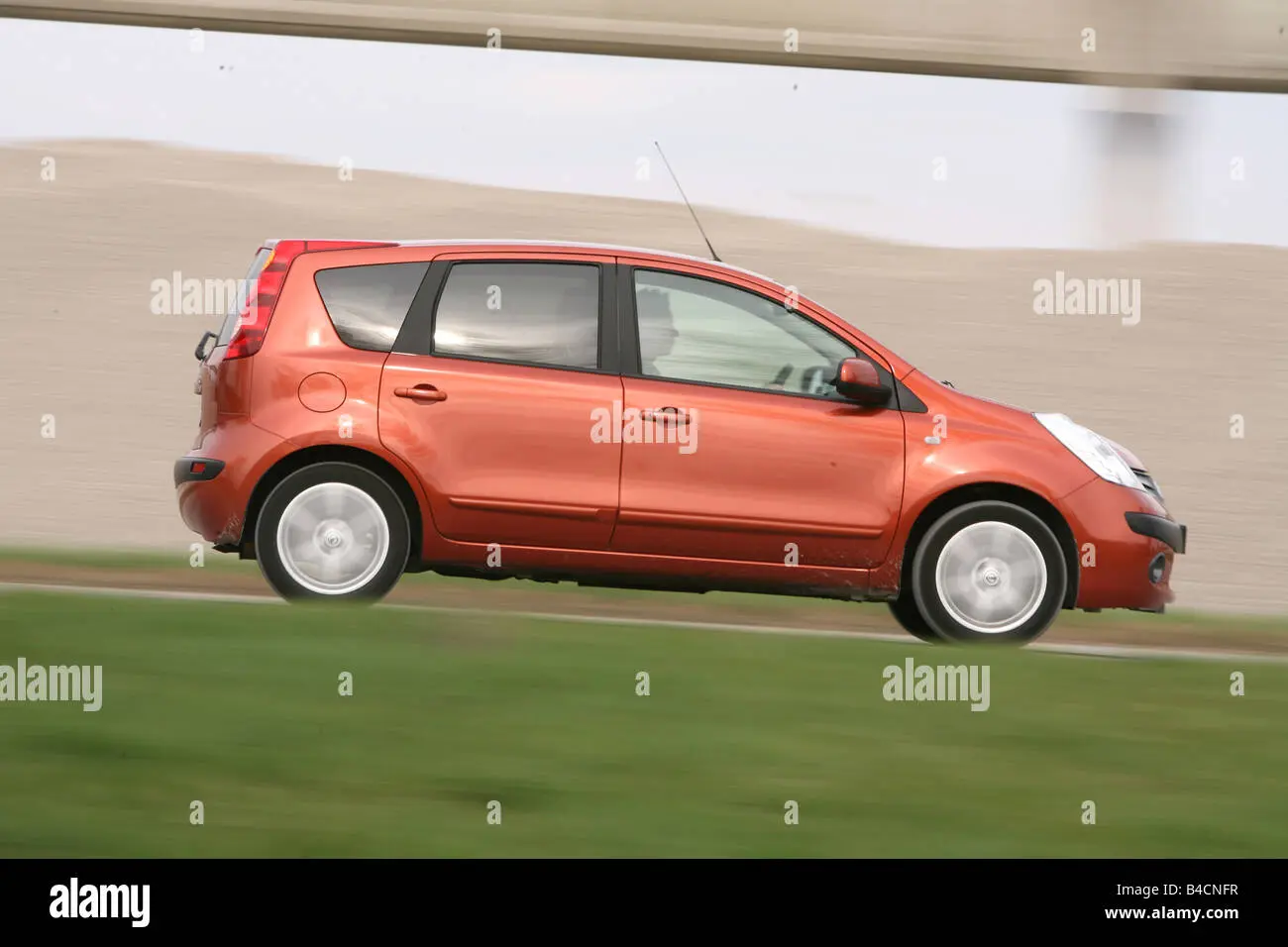 Nissan Note Note 1.6 Tekna 4