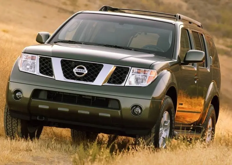 Nissan Pathfinder Pathfinder 2.5 TDI LE 4