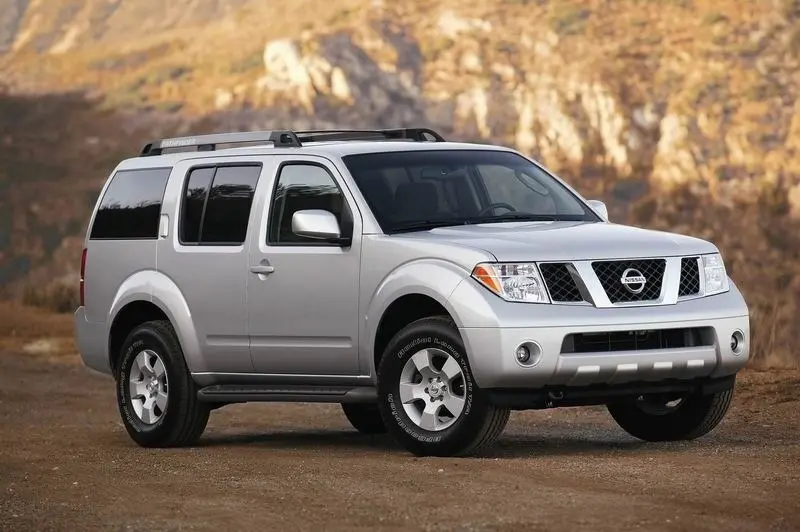 Nissan Pathfinder Pathfinder 2.5 TDI LE 5
