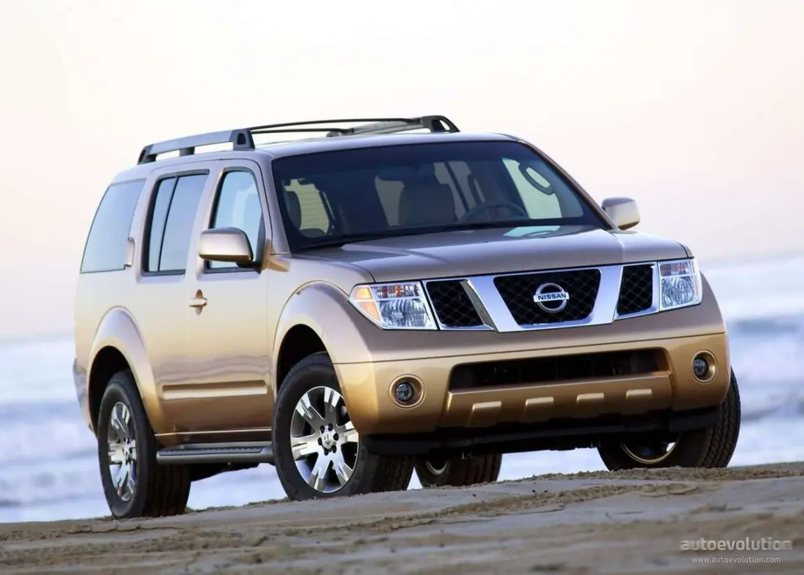 Nissan Pathfinder Pathfinder 2.5 TDI LE 6