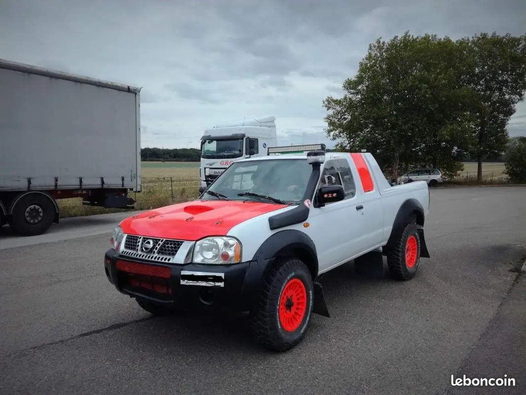 Nissan  Pick-Up 2.5 TDI 4x4 Rally Raid 4