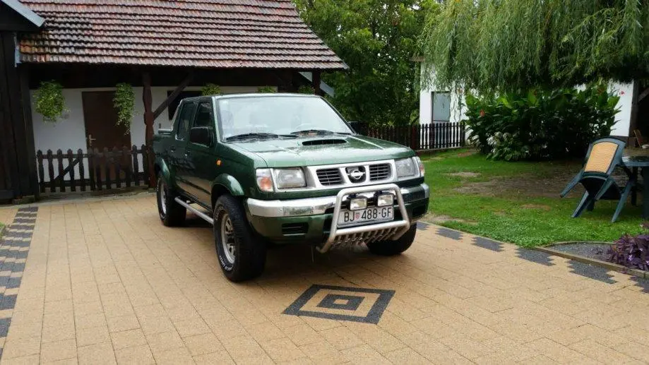Nissan  Pick-Up 2.5 TDI 4x4 Skystar 2
