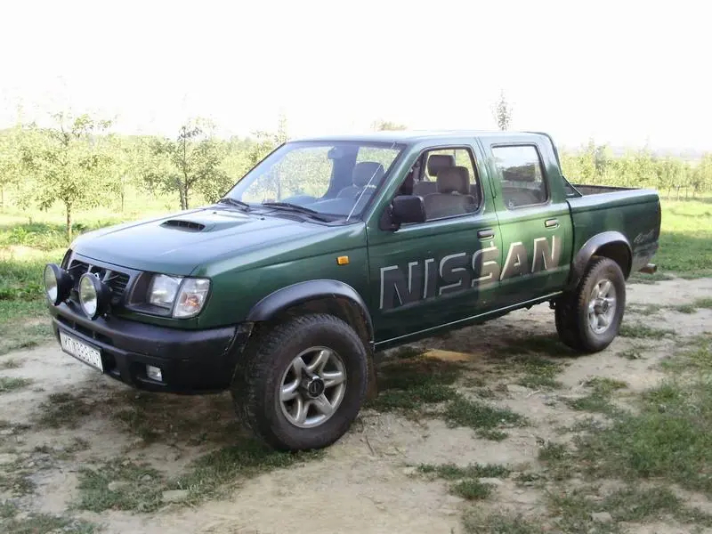 Nissan  Pick-Up 2.5 TDI 4x4 Skystar 2