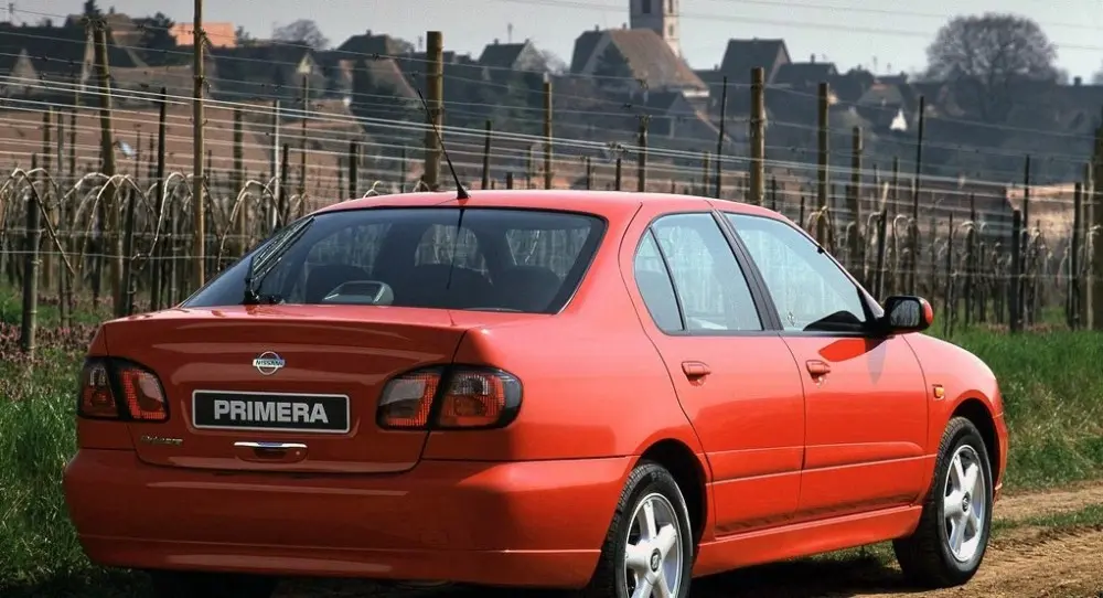 Nissan Primera Primera 2.0 SE 1