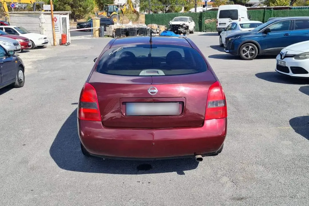 Nissan Primera Primera 1.6 Visia 6