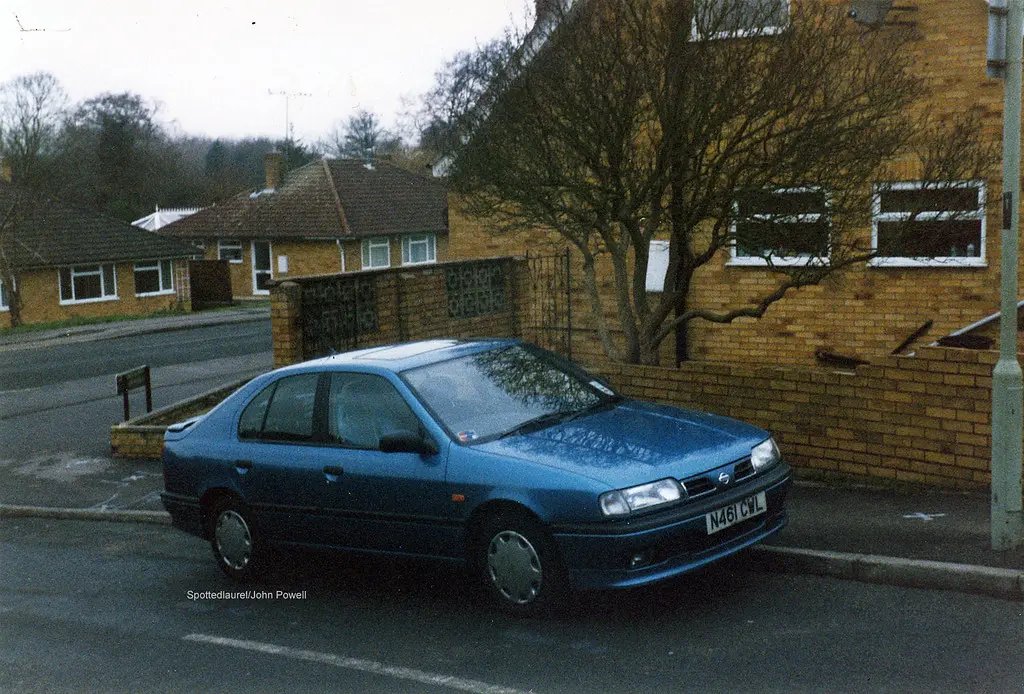 Nissan Primera Primera 2.0 SE 7