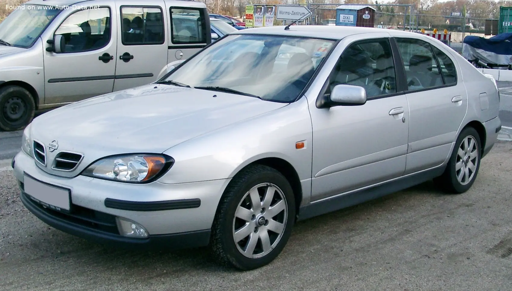 Nissan Primera Primera 2.0 SE 5