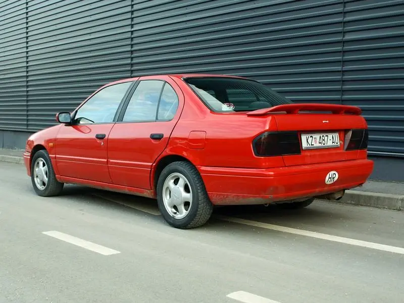 Nissan Primera Primera 2.0 SE 4