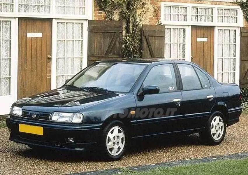 Nissan Primera Primera 2.0i SR 7