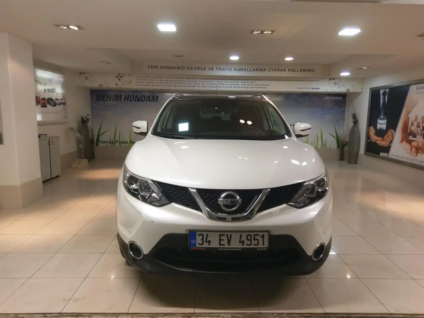 Nissan Qashqai Qashqai 1.2 DIG-T Black Edition Premium Pack X-tronic 0