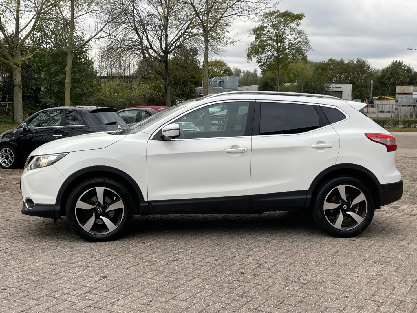 Nissan Qashqai Qashqai 1.2 DIG-T Sky Pack 0