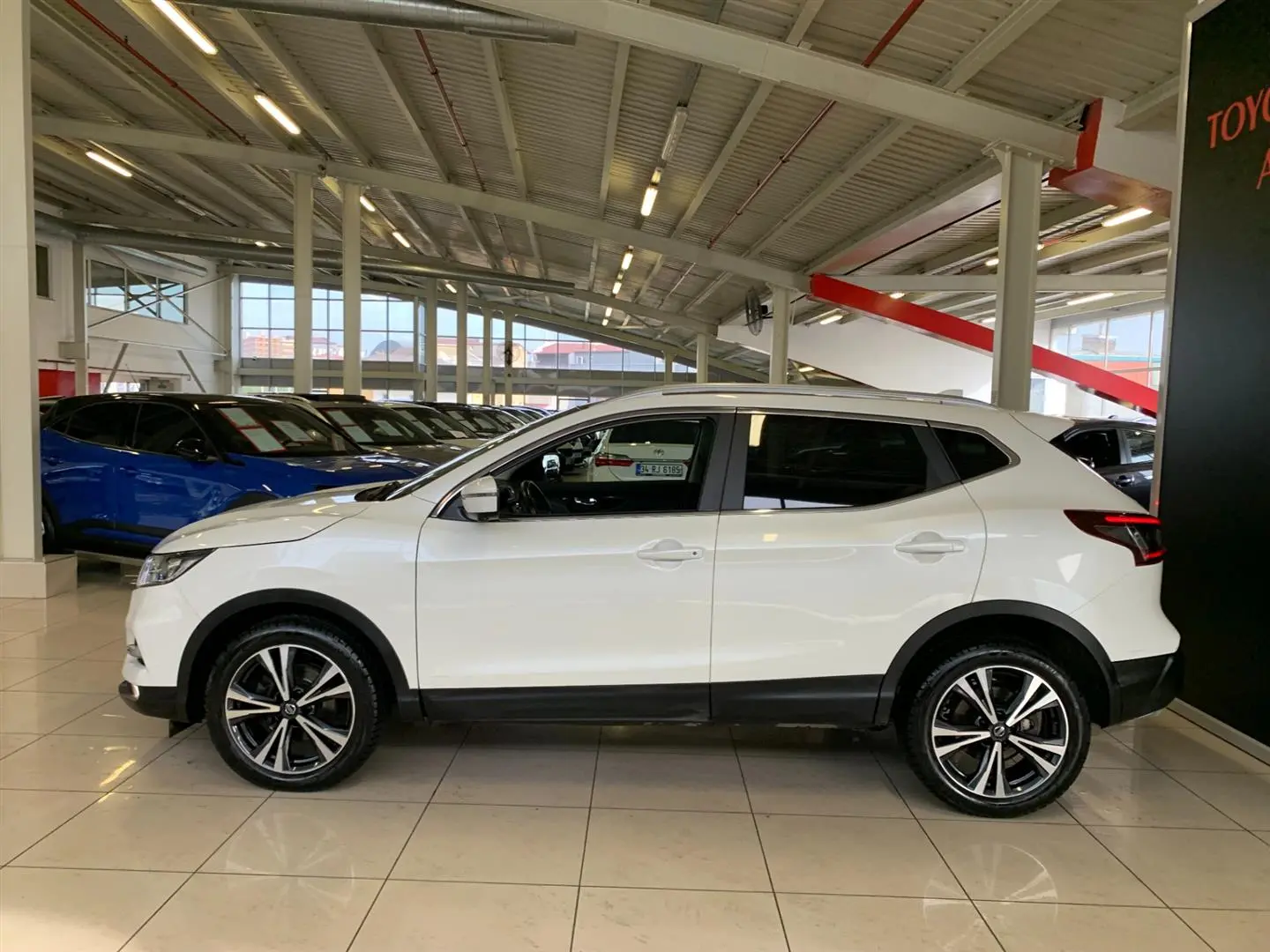 Nissan Qashqai Qashqai 1.3 DIG-T Skypack Plus 4x2 DCT 4