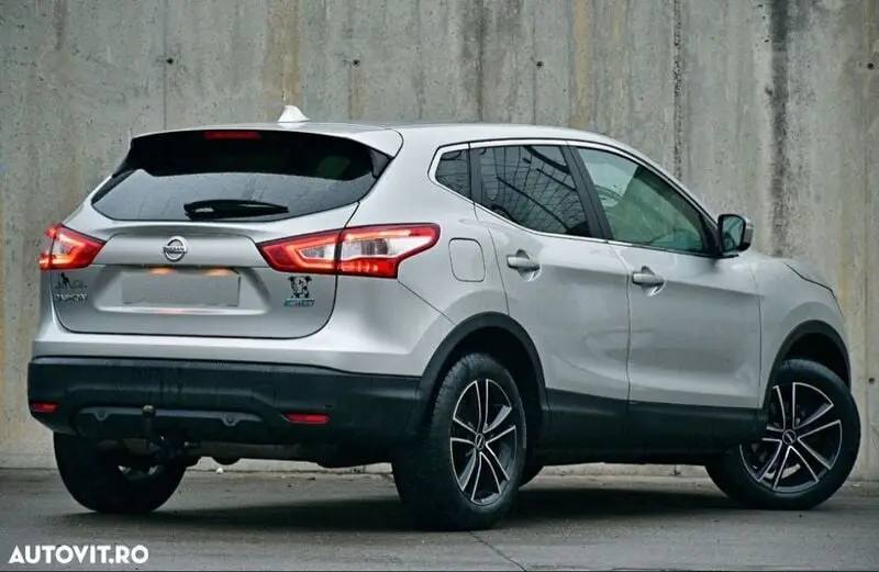 Nissan Qashqai Qashqai 1.5 DCI Start&Stop Platinum Premium Pack 6