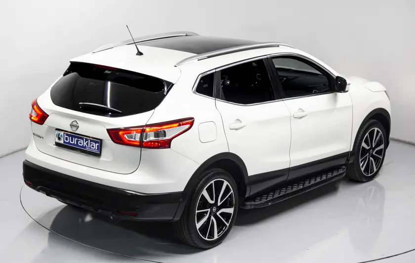 Nissan Qashqai Qashqai 1.6 DCI Start&Stop Black Edition X-tronic 1