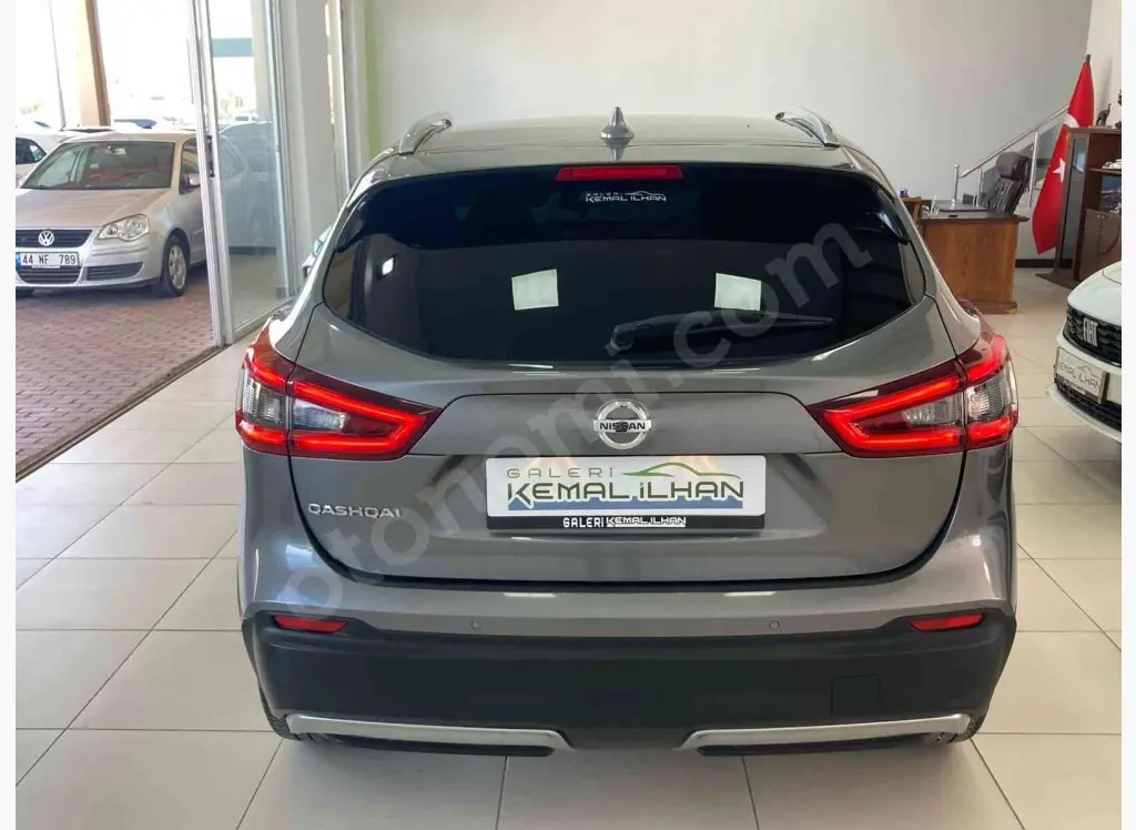 Nissan Qashqai Qashqai 1.6 DCI Start&Stop Platinum Premium Pack X-tronic 3