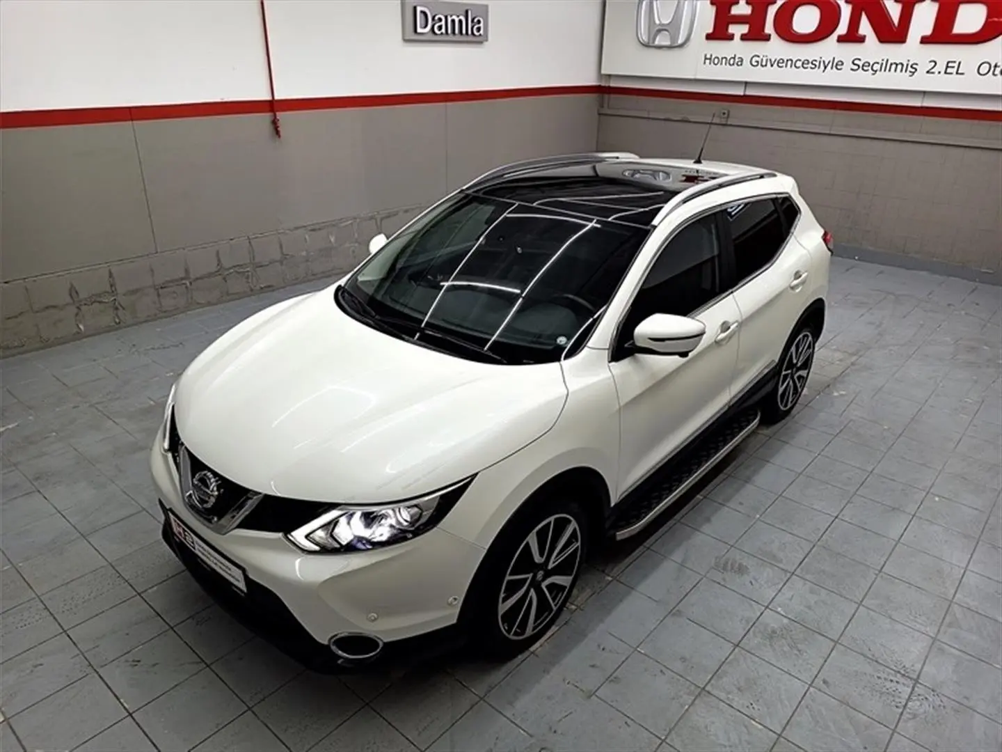 Nissan Qashqai Qashqai 1.6 DCI Start&Stop Platinum AVM 4