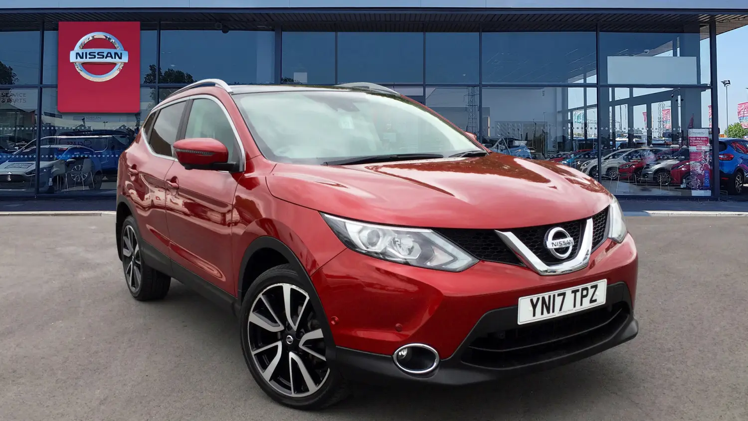 Nissan Qashqai Qashqai 1.6 Tekna Connect Glassroof CVT 5