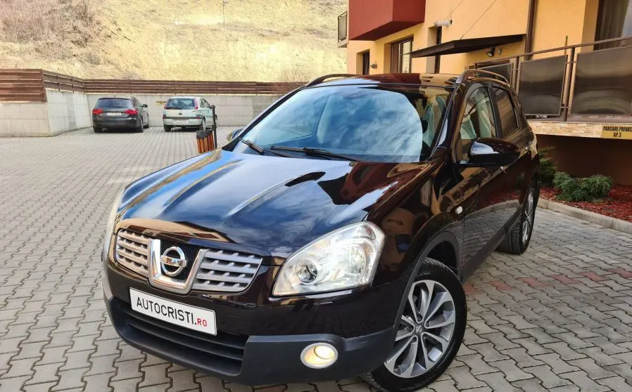 Nissan Qashqai Qashqai 2.0 DCI 4x4 Platinum 6