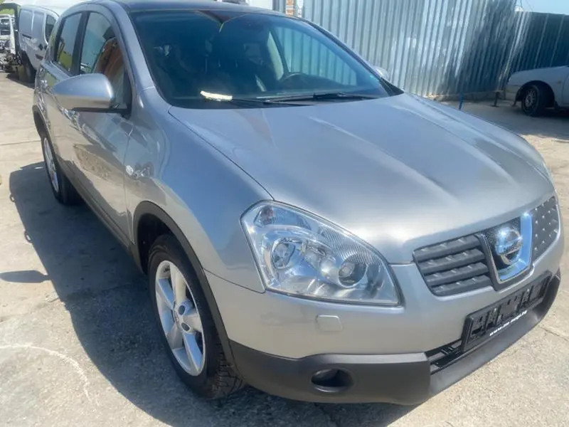Nissan Qashqai Qashqai 2.0 DCI 4x4 Platinum AVM 6