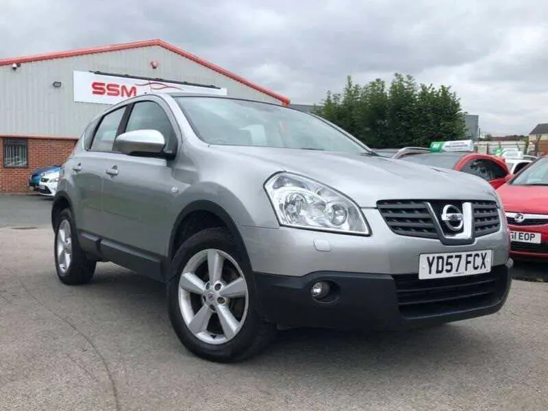Nissan Qashqai Qashqai 2.0 DCI 4x4 Tekna Executive 3