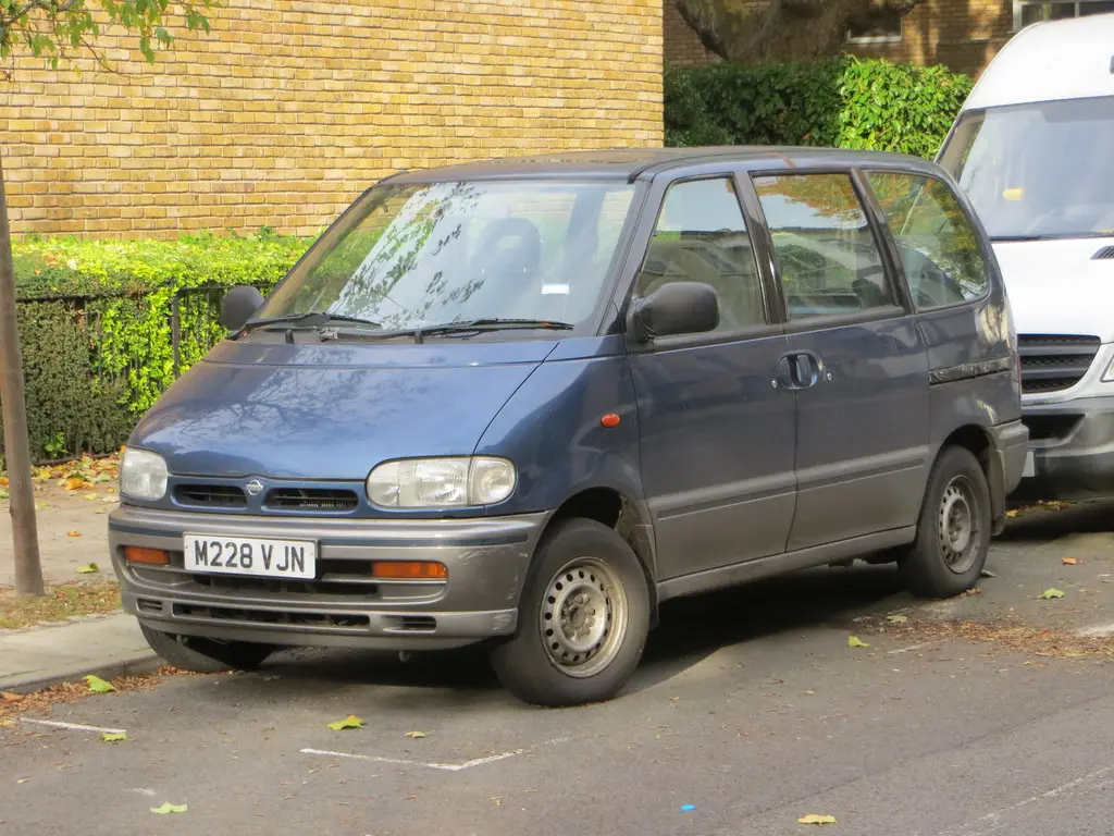 Nissan Serena Serena 2.0 SLX 0