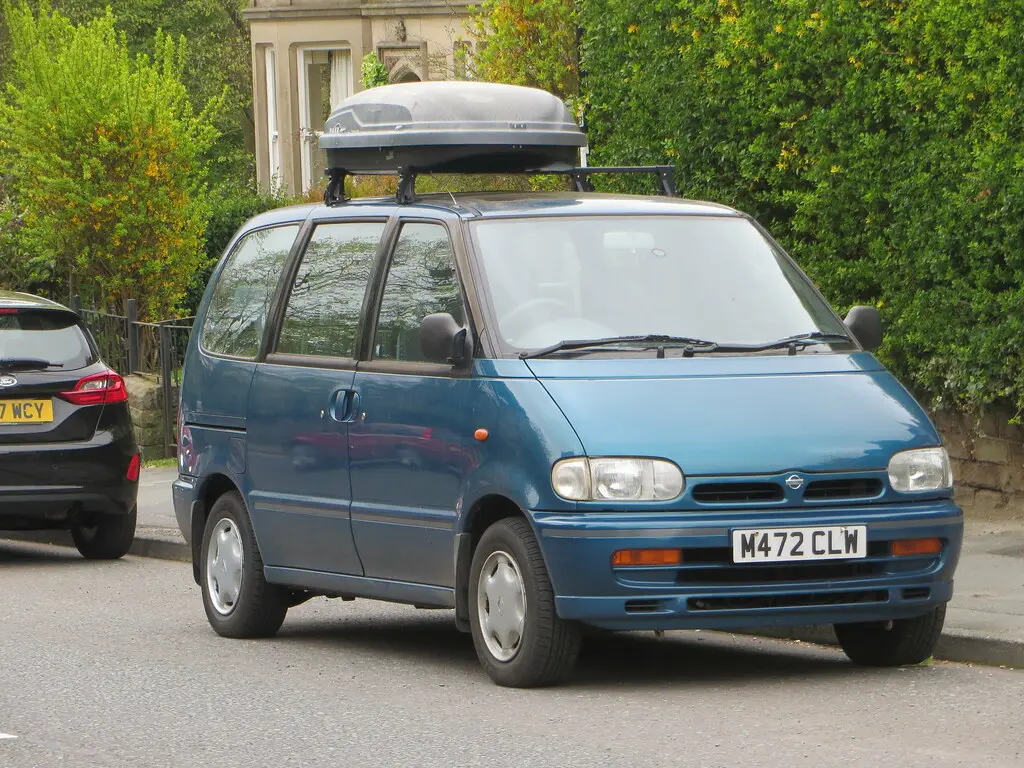 Nissan Serena Serena 2.0 SLX 1