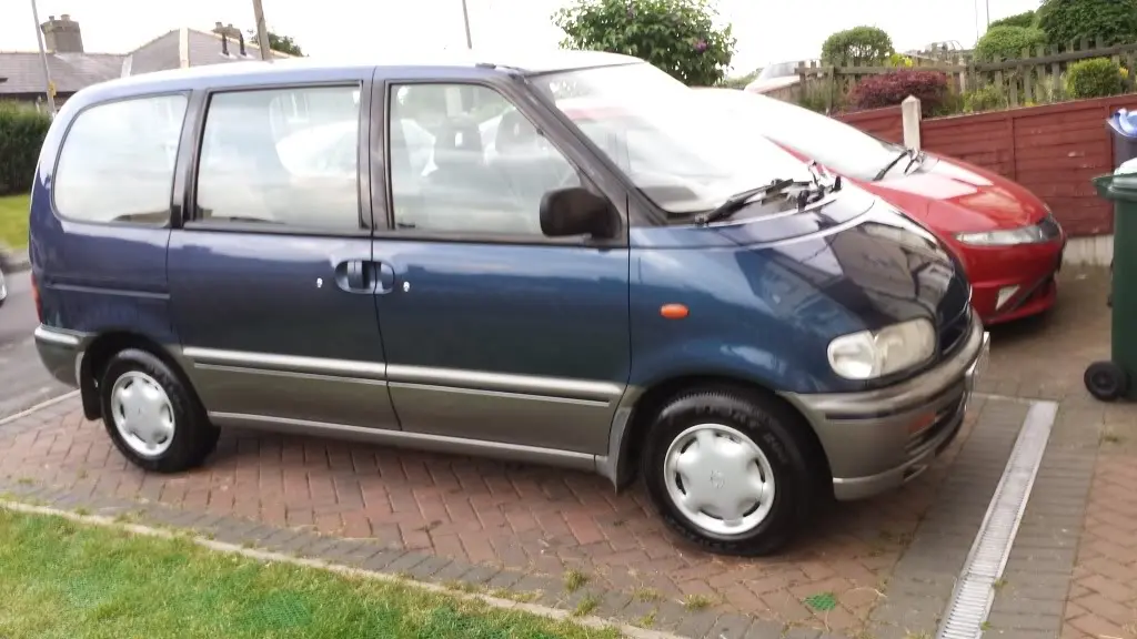 Nissan Serena Serena 2.0 SLX 3