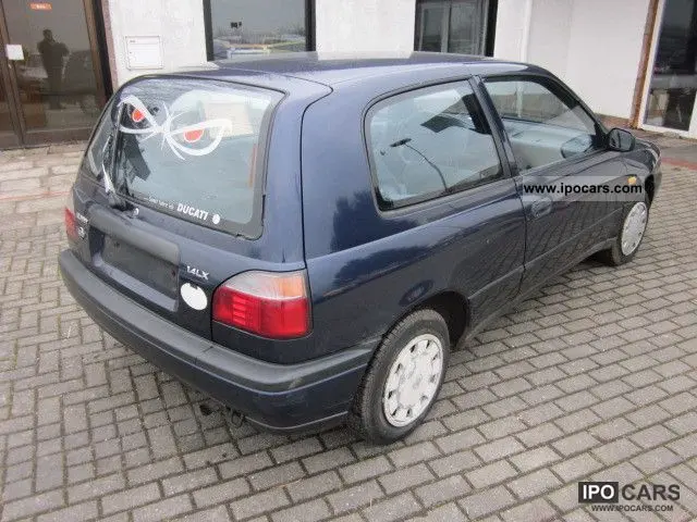 Nissan Sunny Sunny 1.4 LX 5