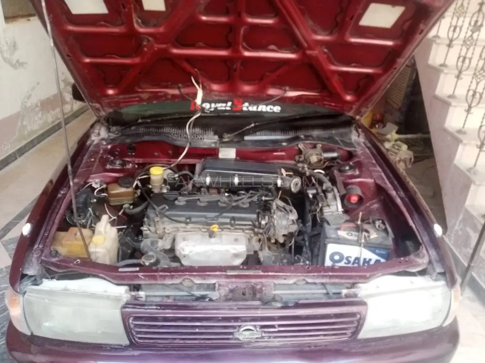 Nissan Sunny Sunny 1.6 EX 4