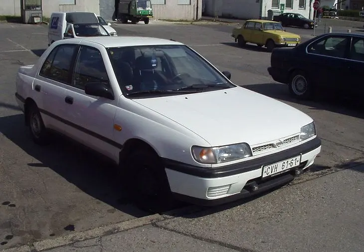 Nissan Sunny Sunny 1.6 SLX 6