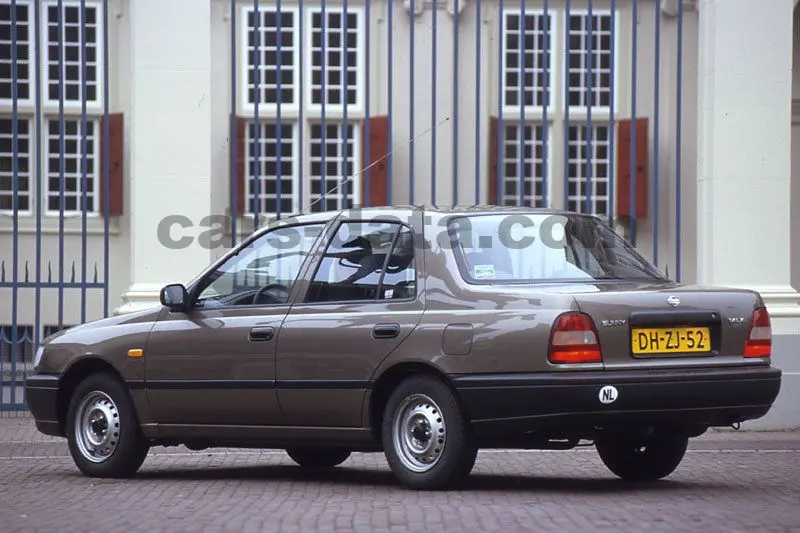 Nissan Sunny Sunny 1.6 SLX 2