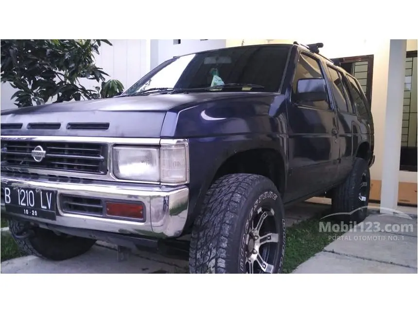 Nissan Terrano Terrano 2.4 0