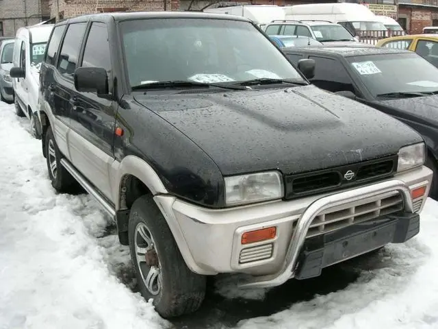 Nissan Terrano Terrano 2.4 1