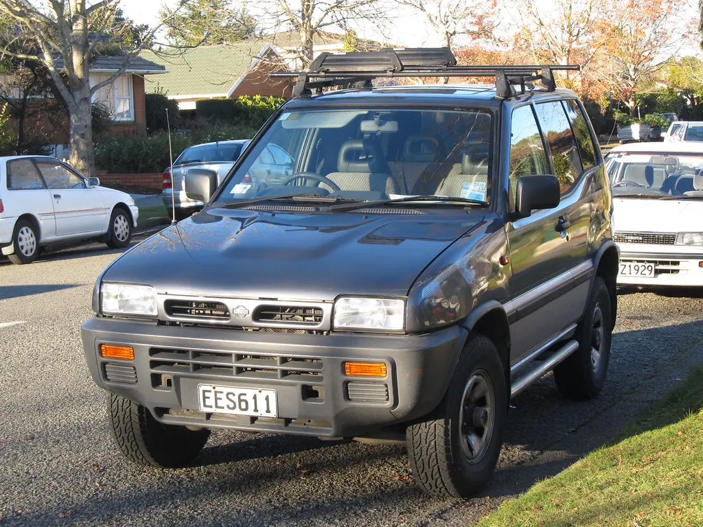 Nissan Terrano Terrano 2.4 6