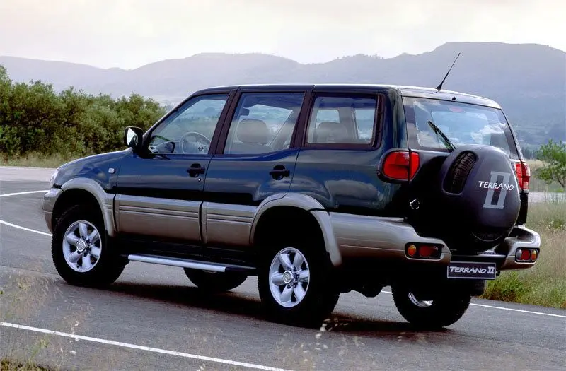 Nissan Terrano Terrano 2.4 Comfort 3