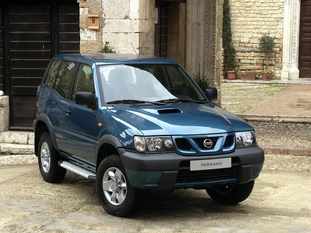Nissan Terrano Terrano 2.4 Comfort 6