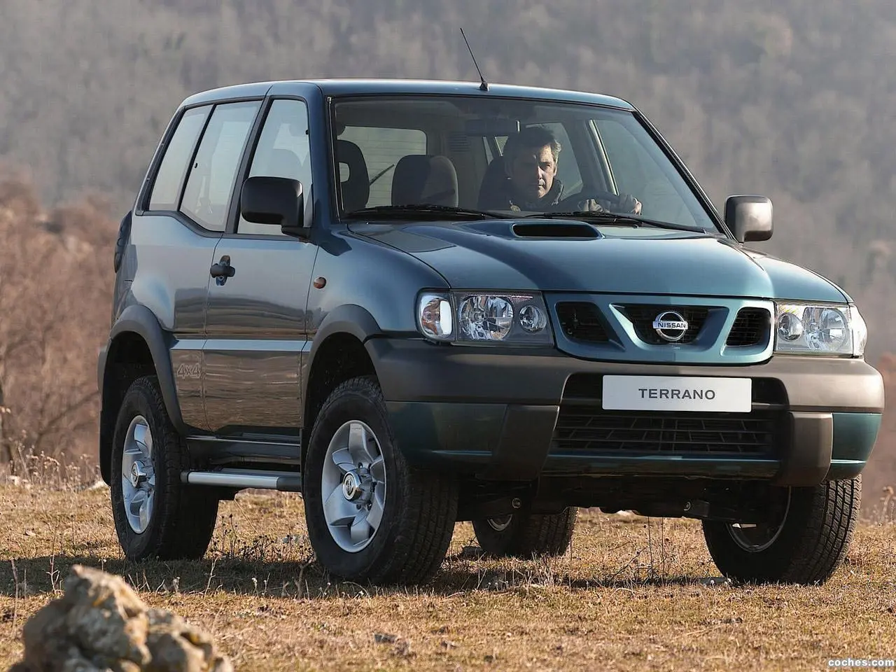 Nissan Terrano Terrano 2.4 Luxury 3