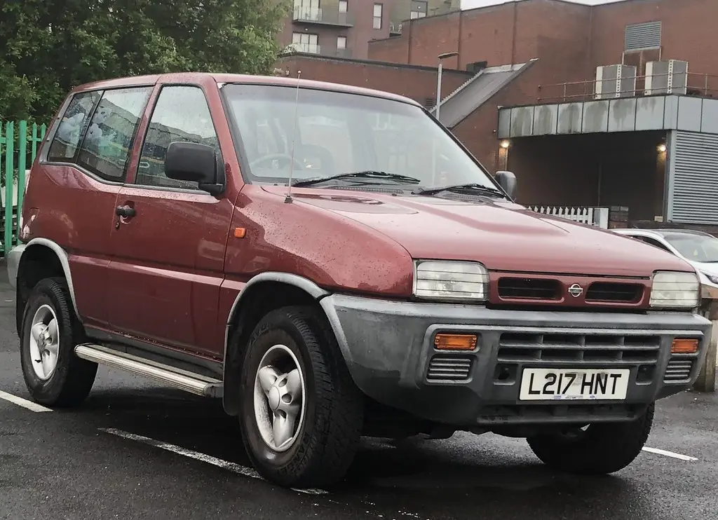 Nissan Terrano Terrano 2.4 LX 3