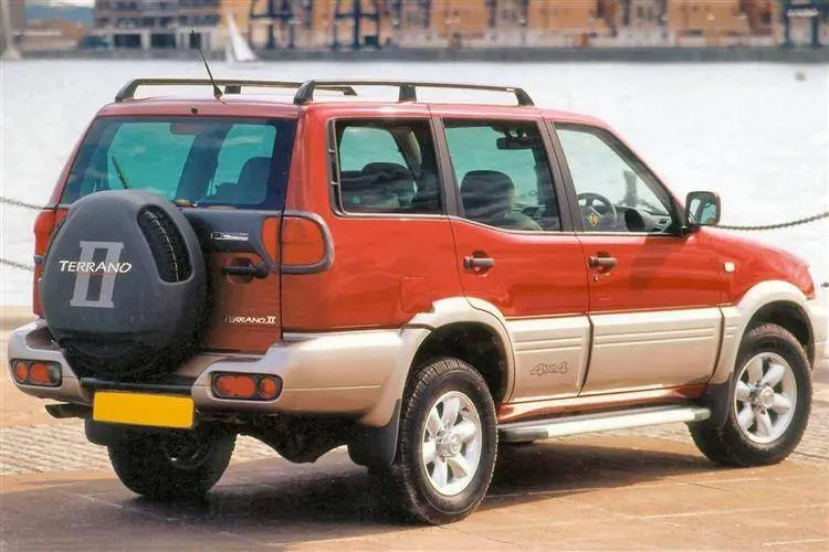 Nissan Terrano Terrano 2.4 LX 6