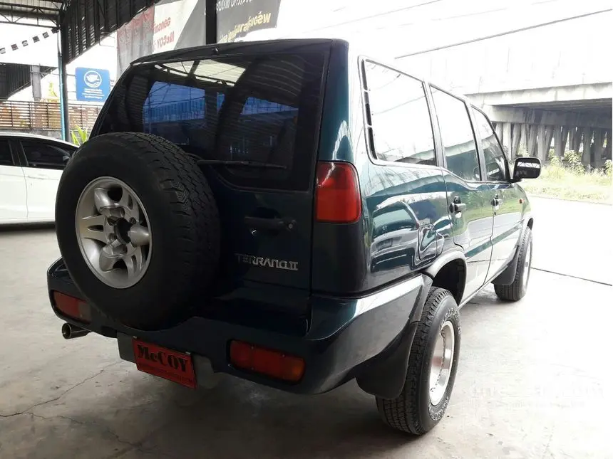 Nissan Terrano Terrano 2.4 S 6