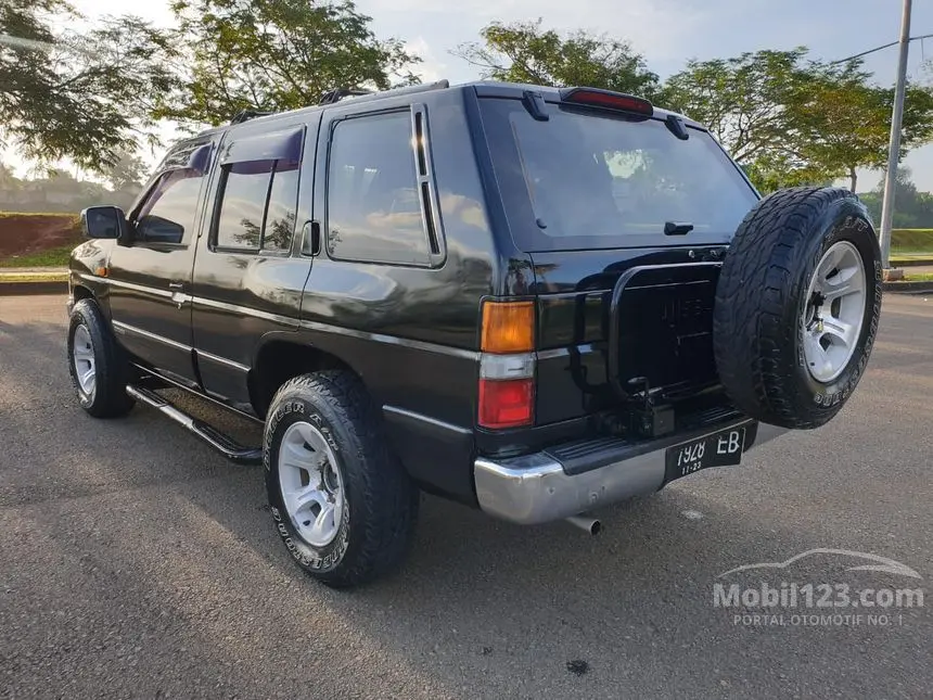 Nissan Terrano Terrano 2.4 S 4