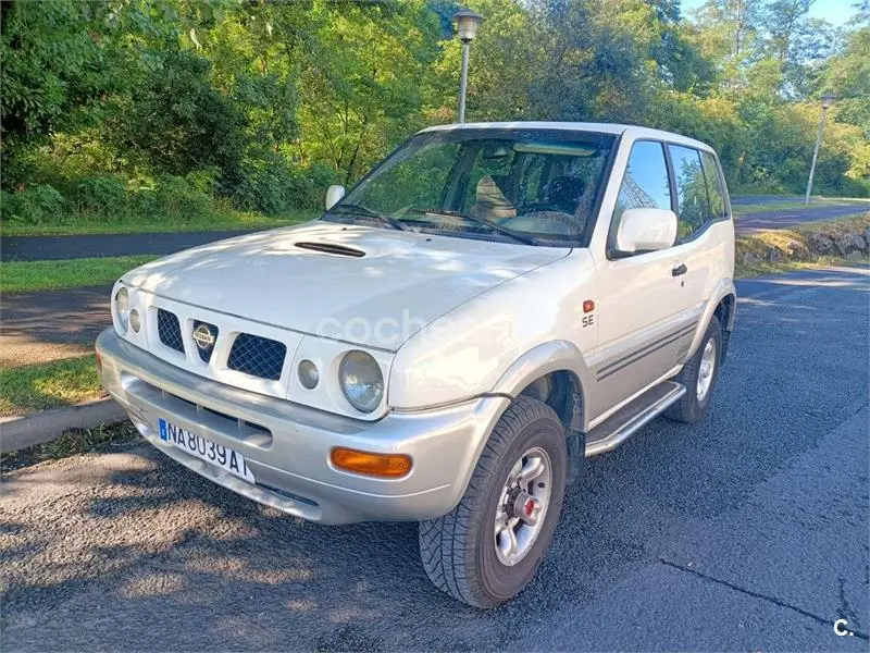 Nissan Terrano Terrano 2.4 S 7