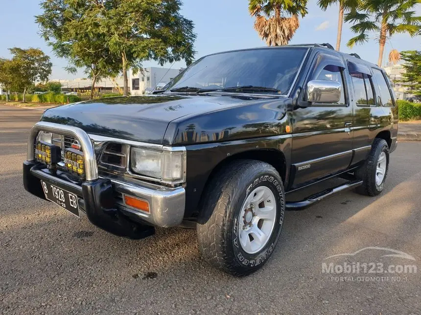 Nissan Terrano Terrano 2.4 S 5