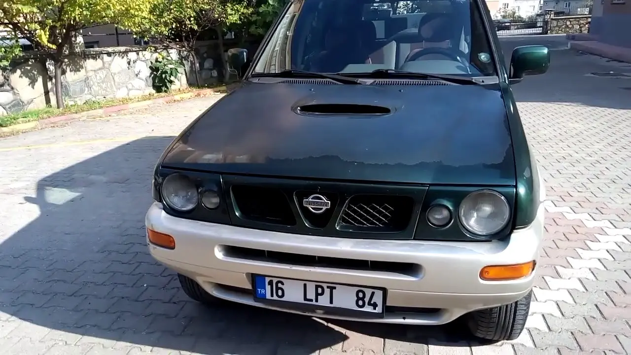 Nissan Terrano Terrano 2.4 S 6